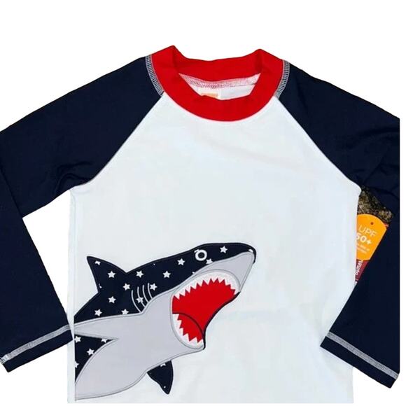 NWT Gymboree Boys White, Red & Navy Embroidered Shark Rashguard -SIZE 3T - Picture 2 of 8